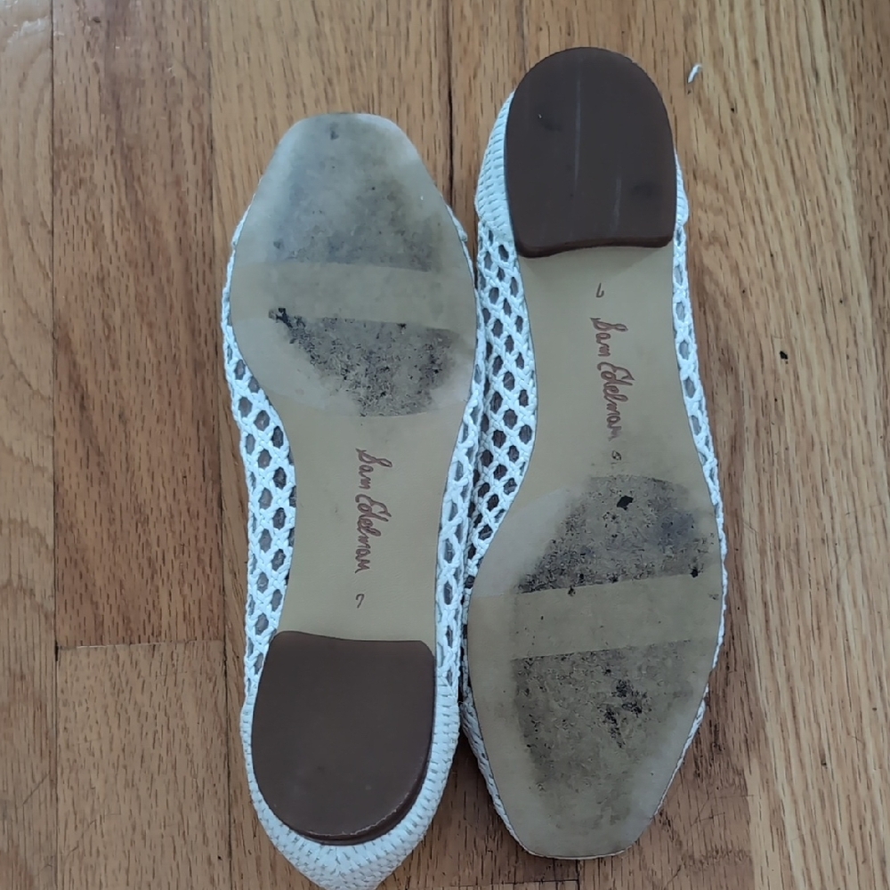 Elegant White Mesh Ballet Flats - Picture 4 of 4